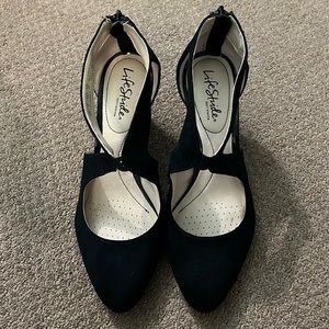 Life Stride Giovanna Pumps